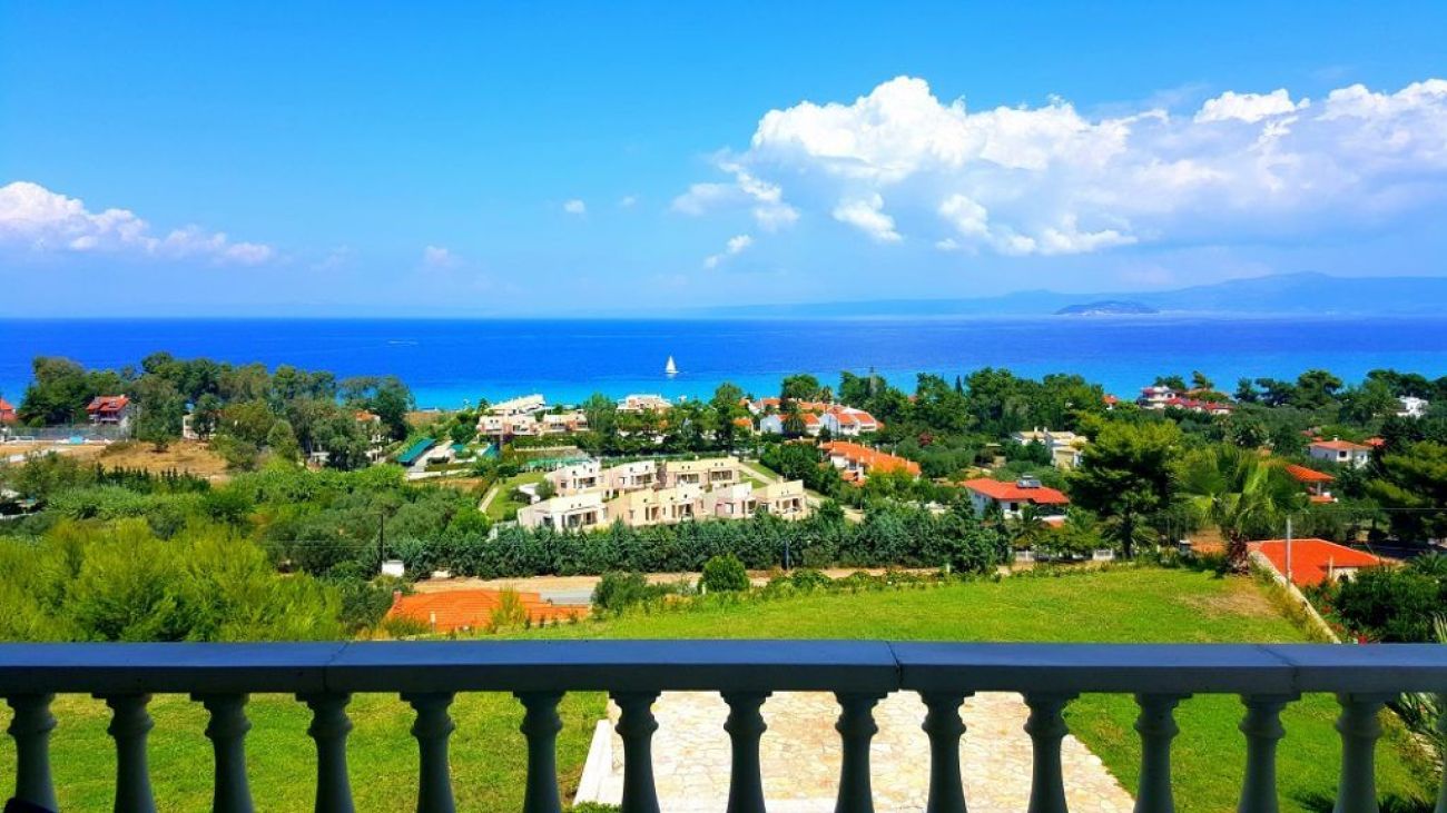 Bungalow White Apartments & Suites Halkidiki