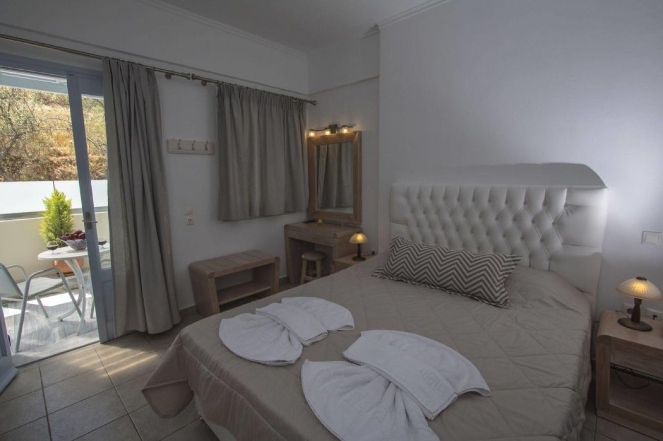 Erato Apartments