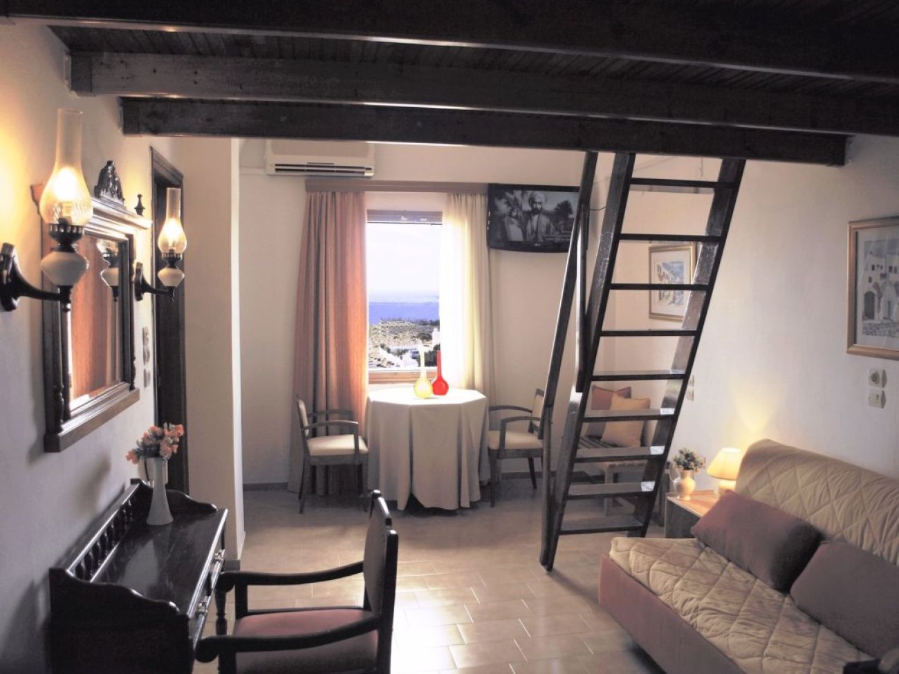 Rodakas Hotel 3*