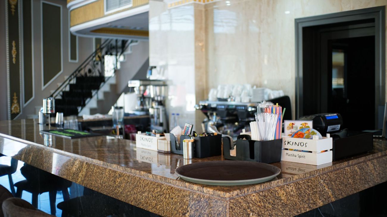 Agnes Deluxe Hotel 3*
