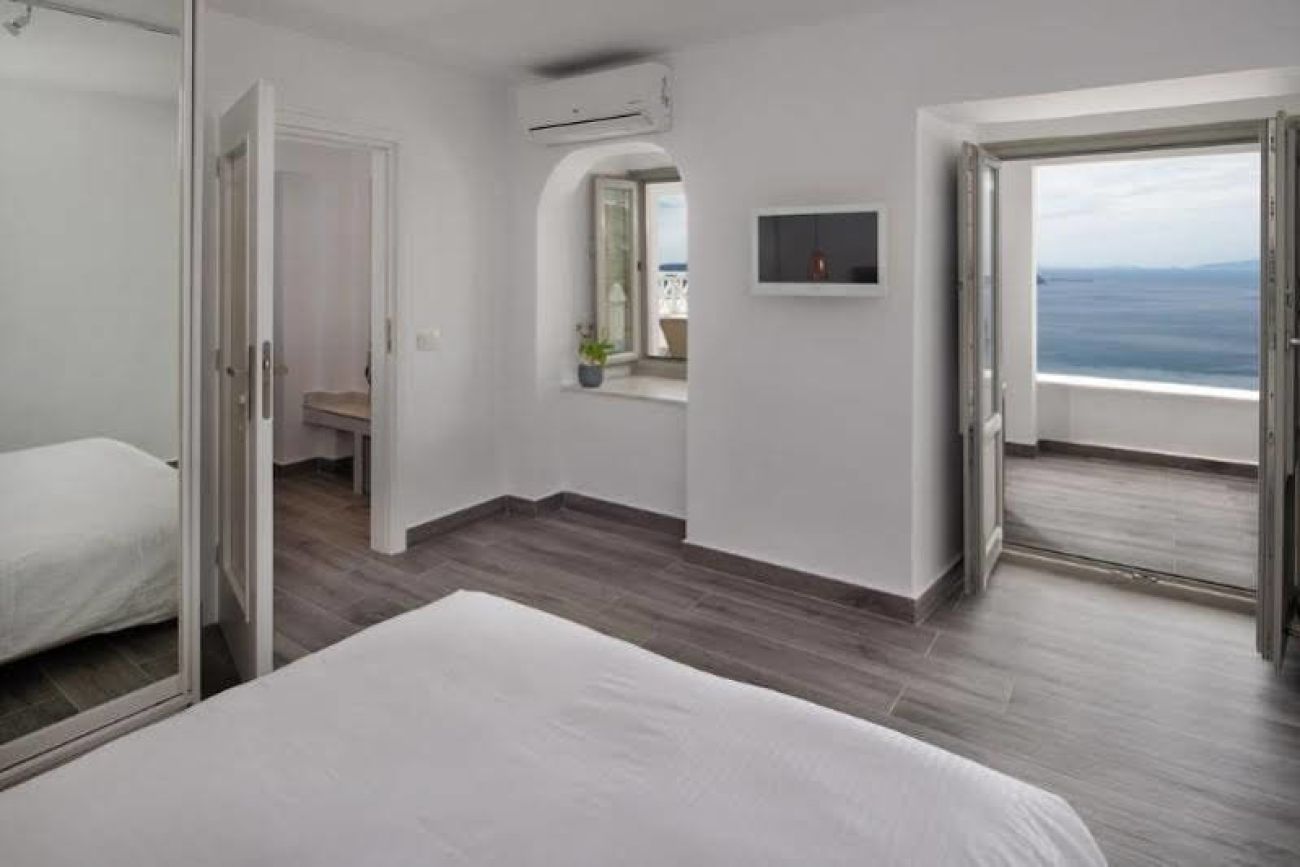 Thireas Hotel 4*