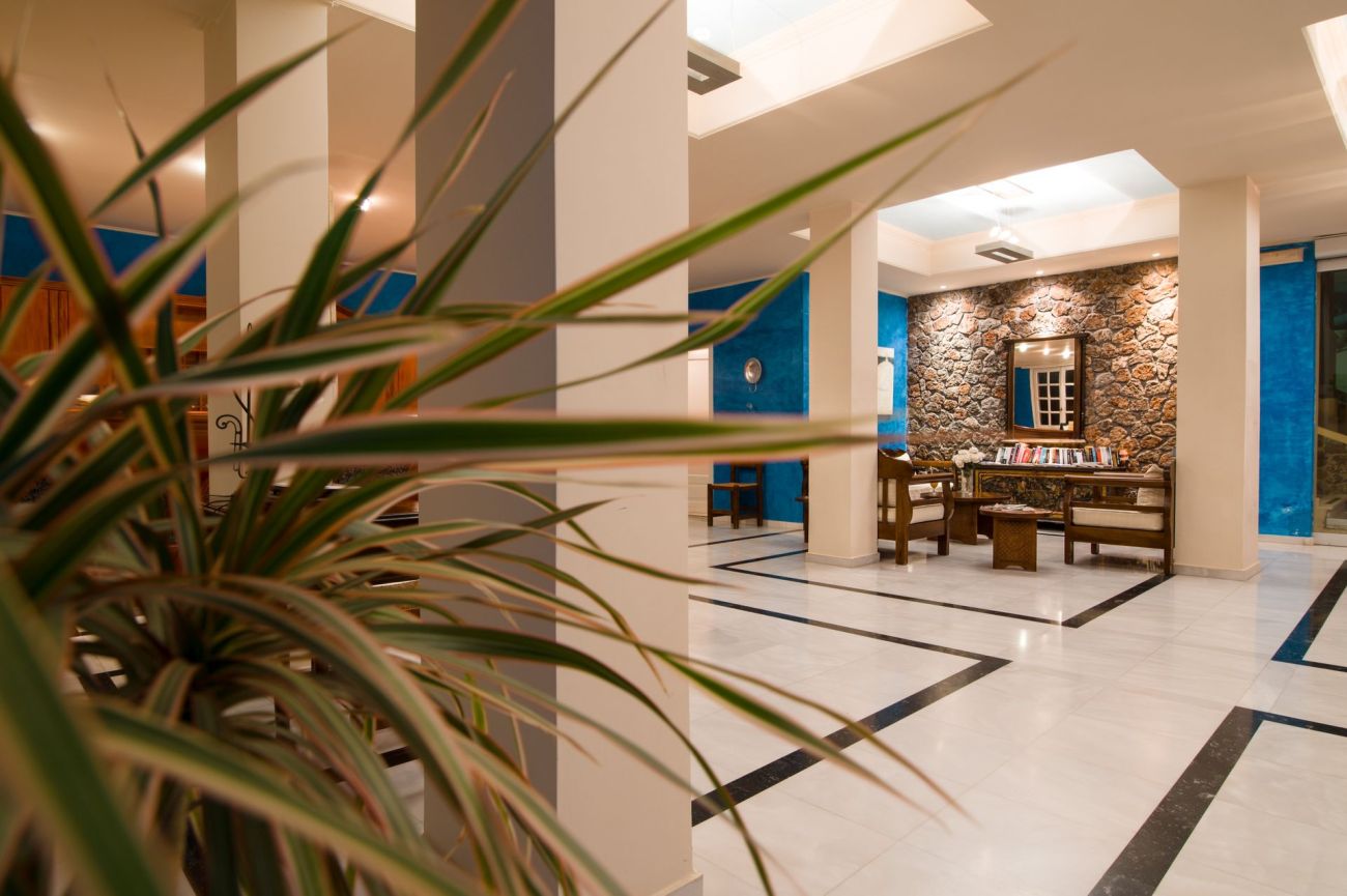 Antinea Suites & Spa Hotel 4*