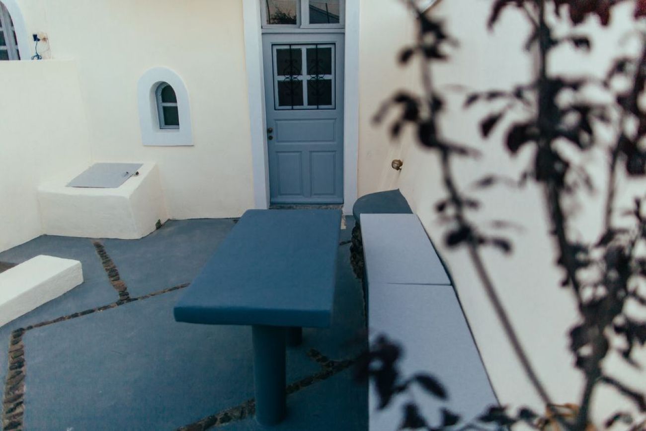 Day One Fira Mansion