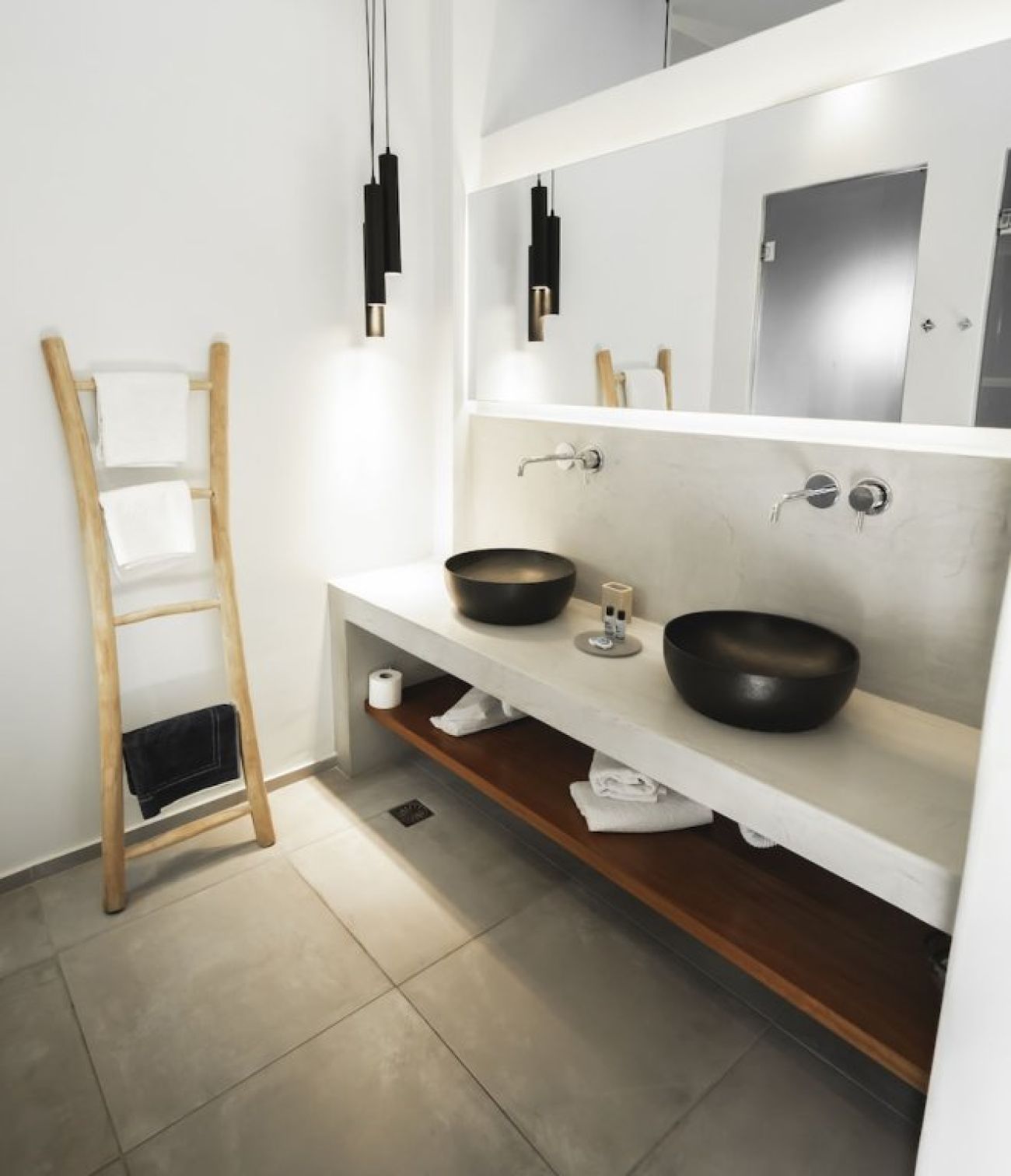 George & Joanna Suites 3*