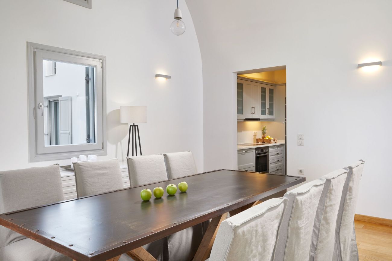 Akrotiri Private Residence 5*