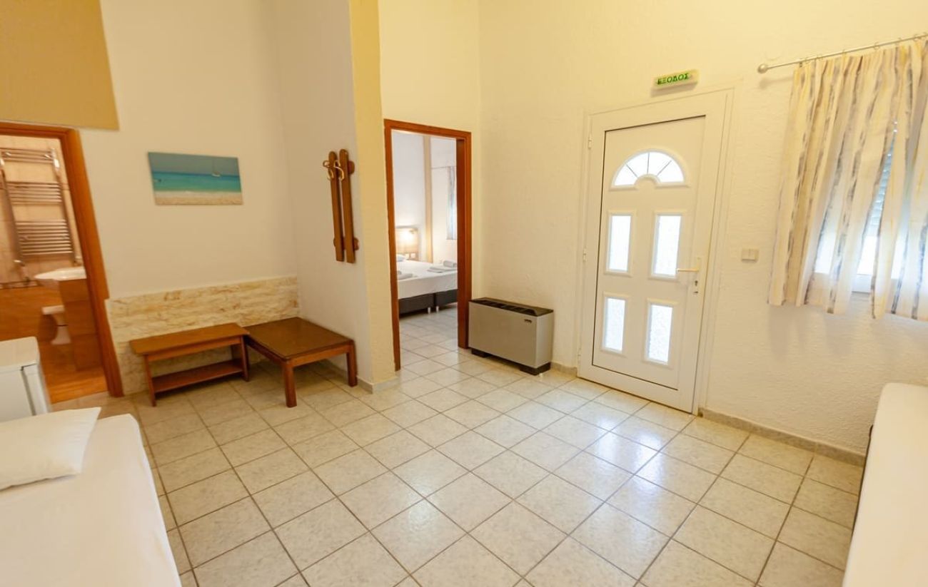 Tropical Hotel - Fourka 3*
