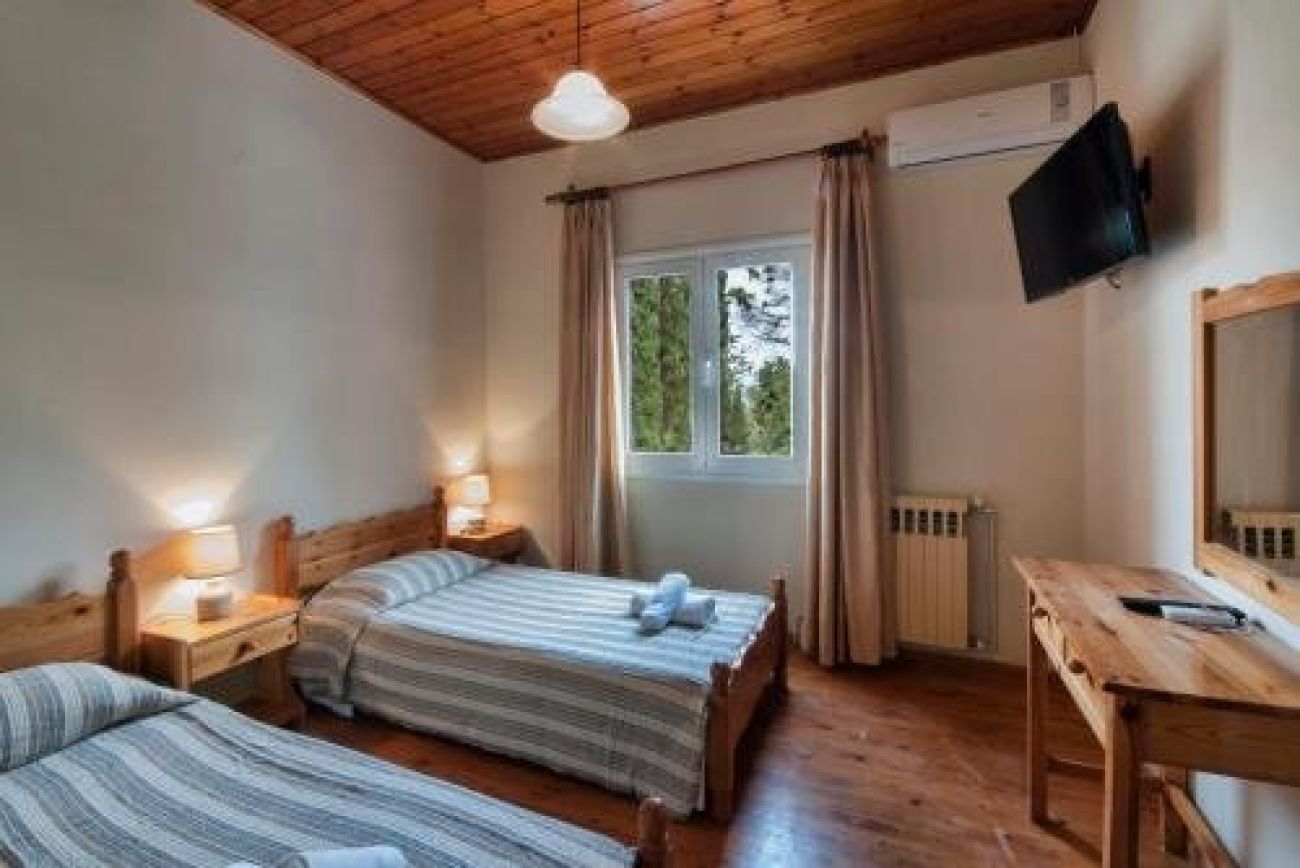Fouxia Apartments and Studios