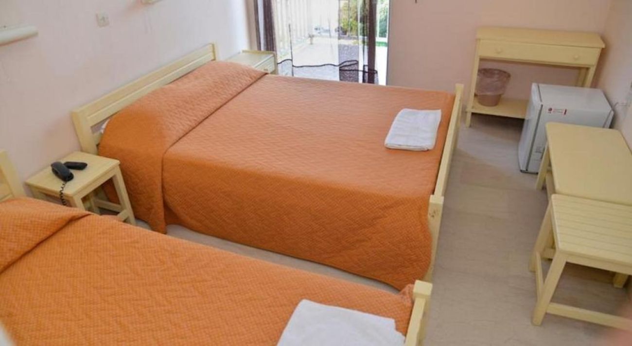 Primavera Hotel 2*