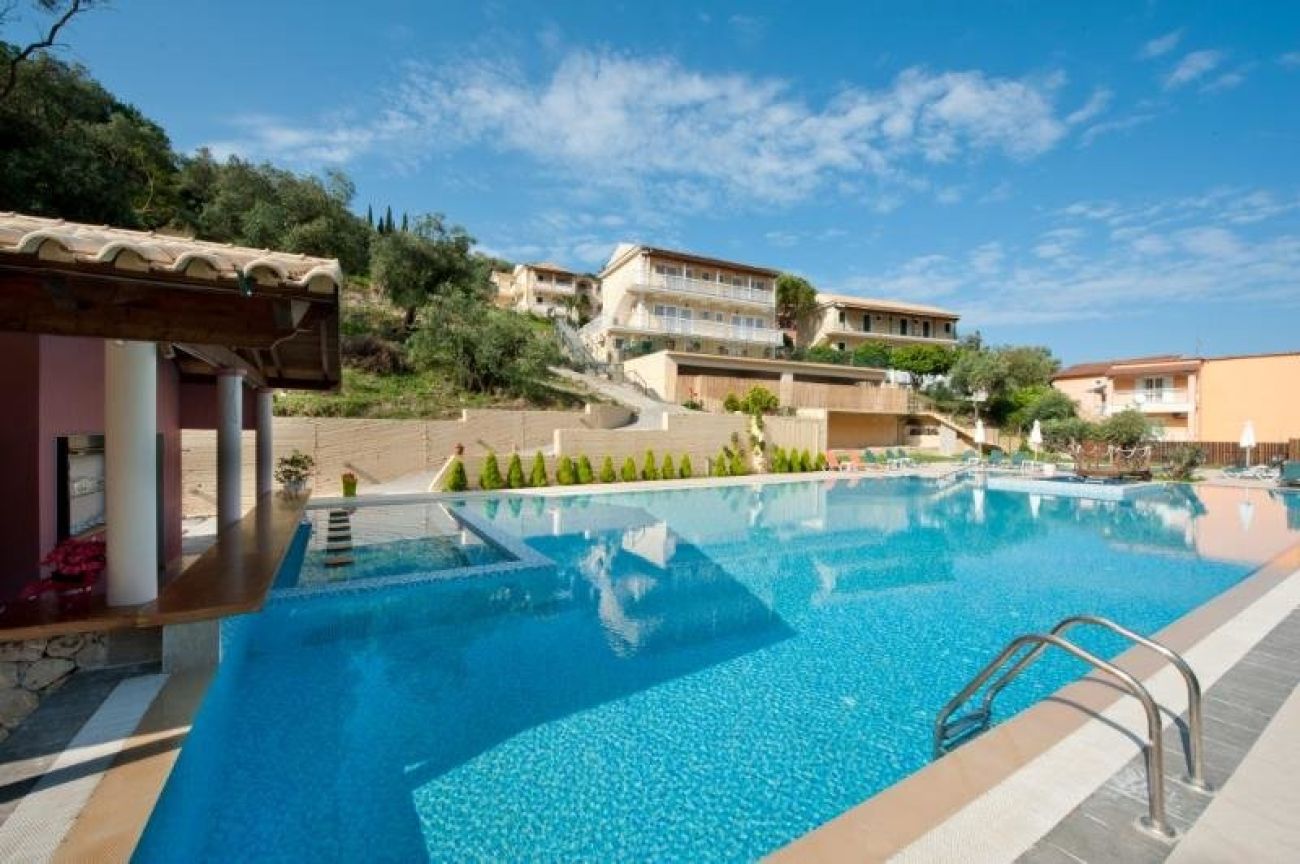 Marina Apartments & Studios