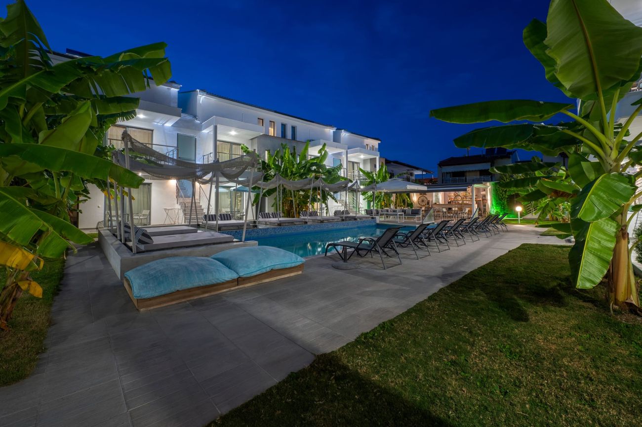 Adonis Luxury Village
