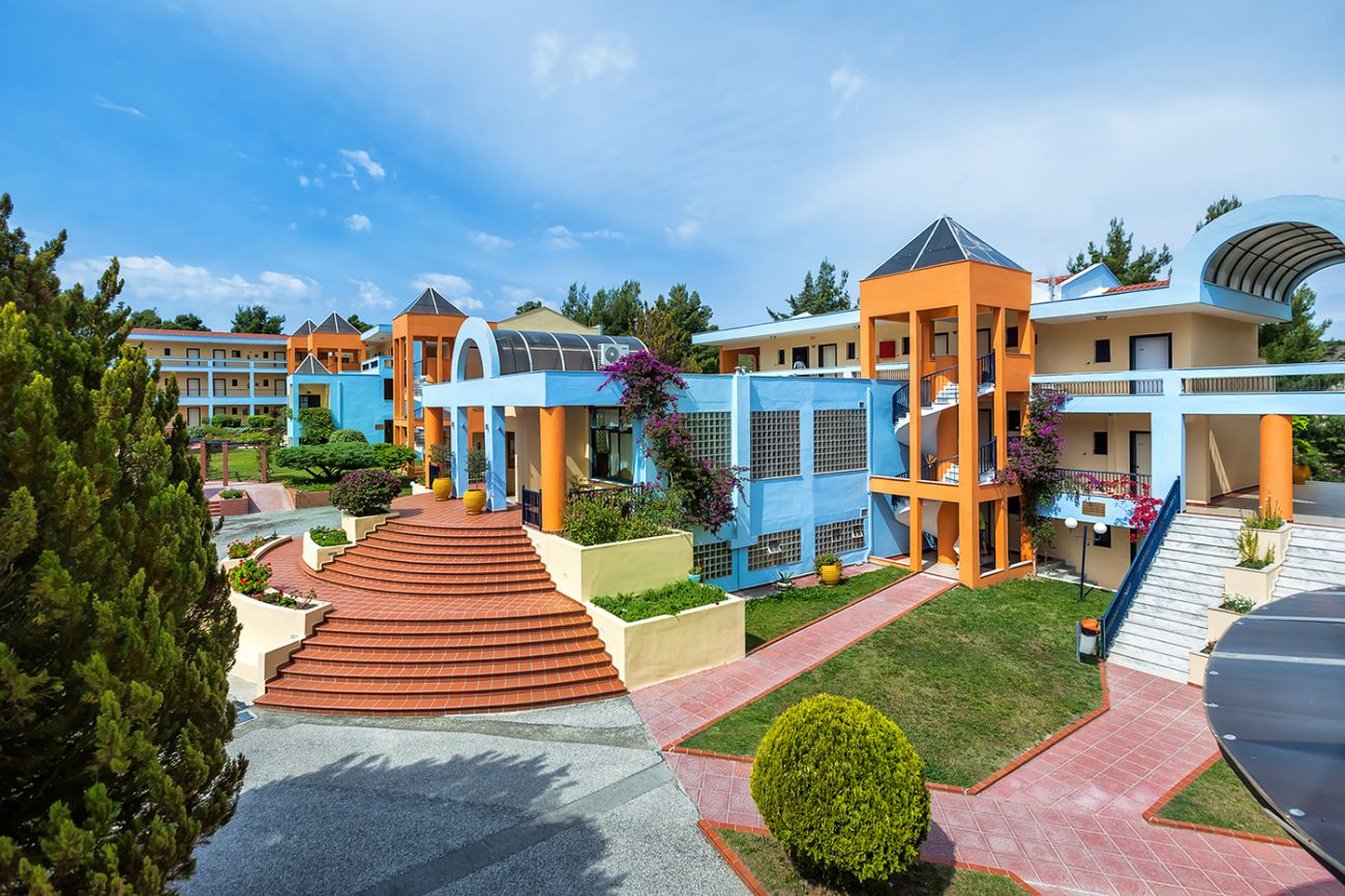 Atrium Hotel 4*