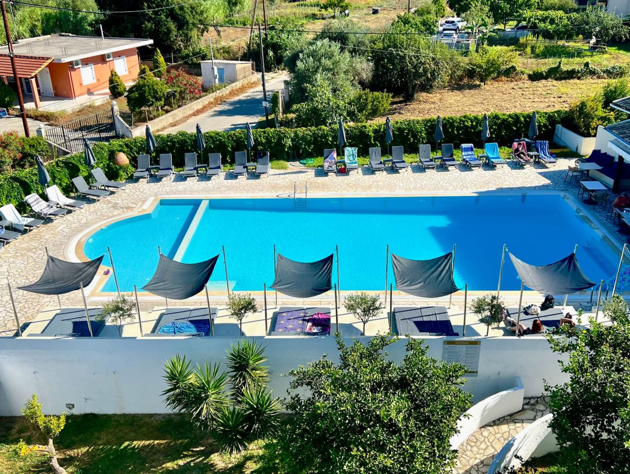 Bruskos Hotel & Suites 3*