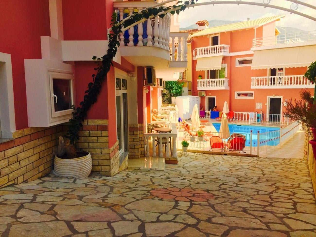 Villa Antonis 3*