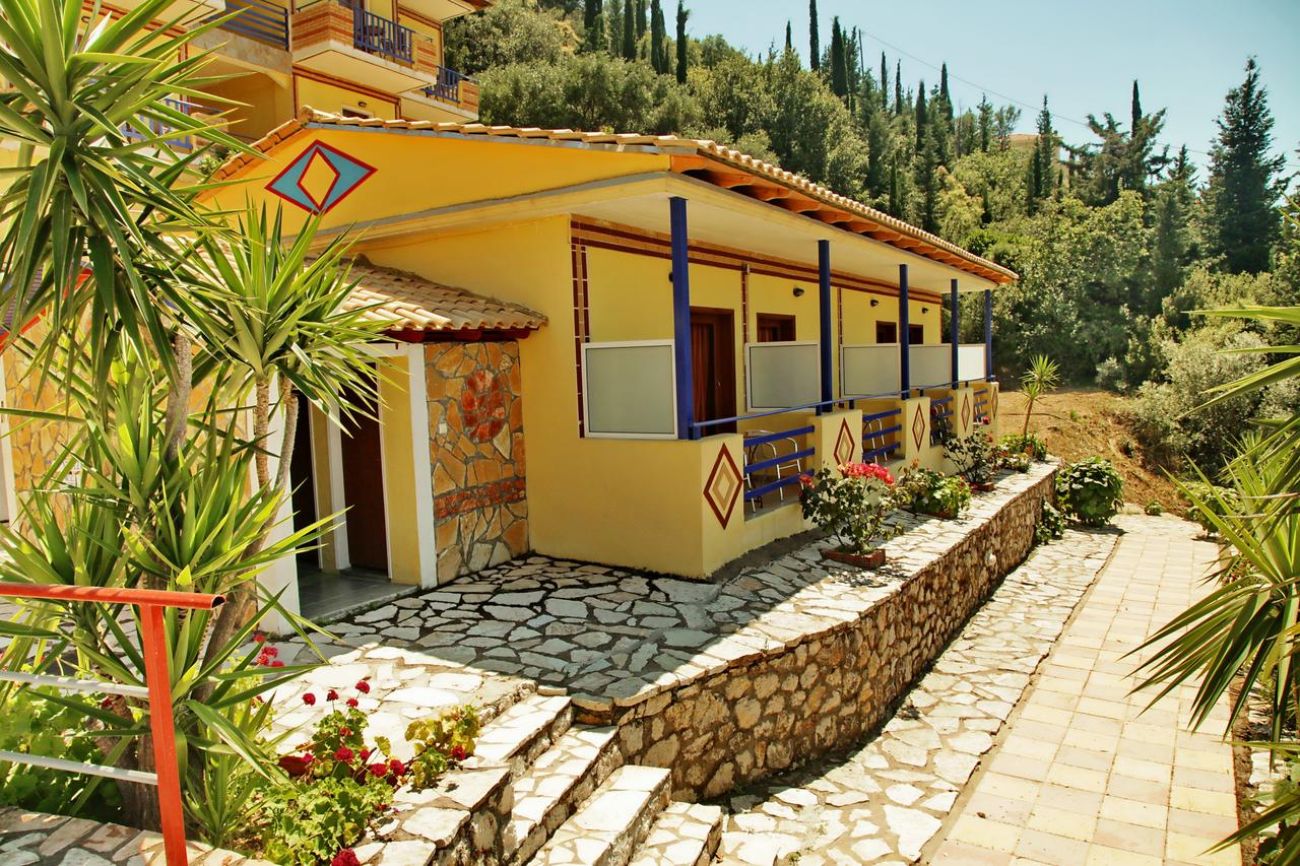 Politia Hotel 3*