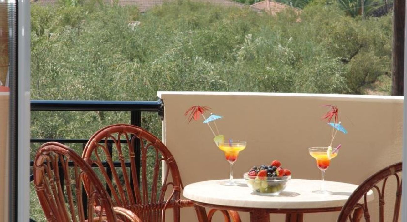 Letsos Hotel 3*