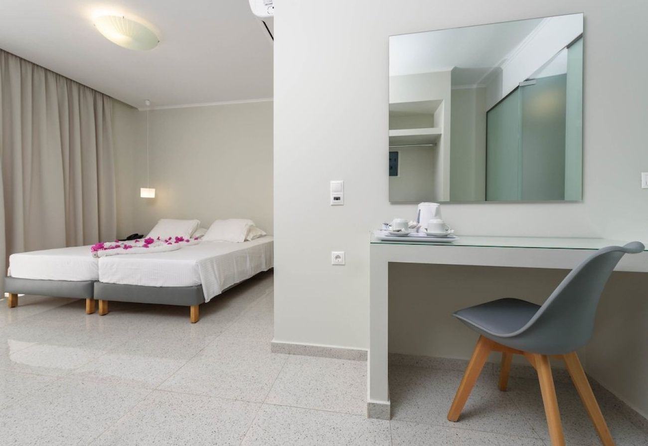 Sun Rise Hotel 4*