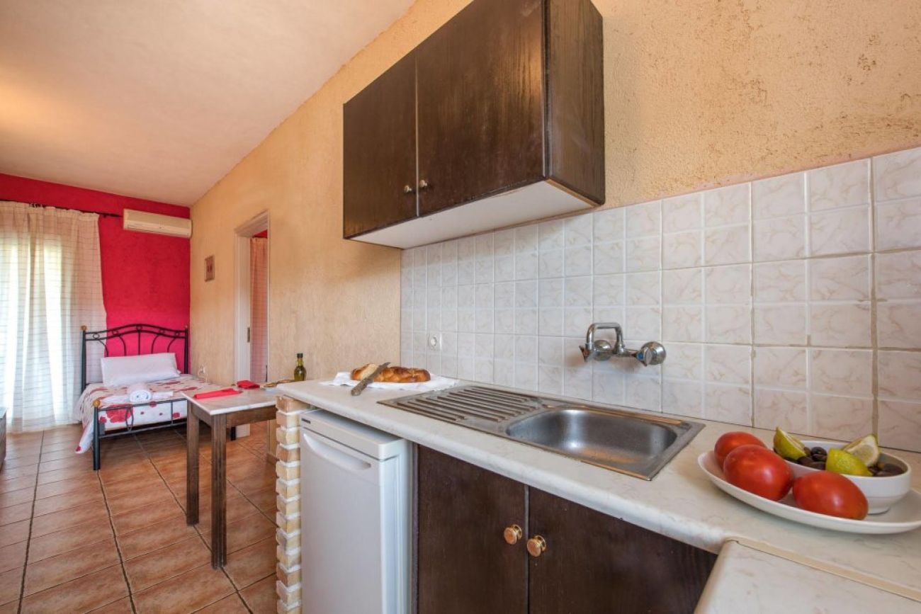 Pension Porto Tsi Ostrias 3*