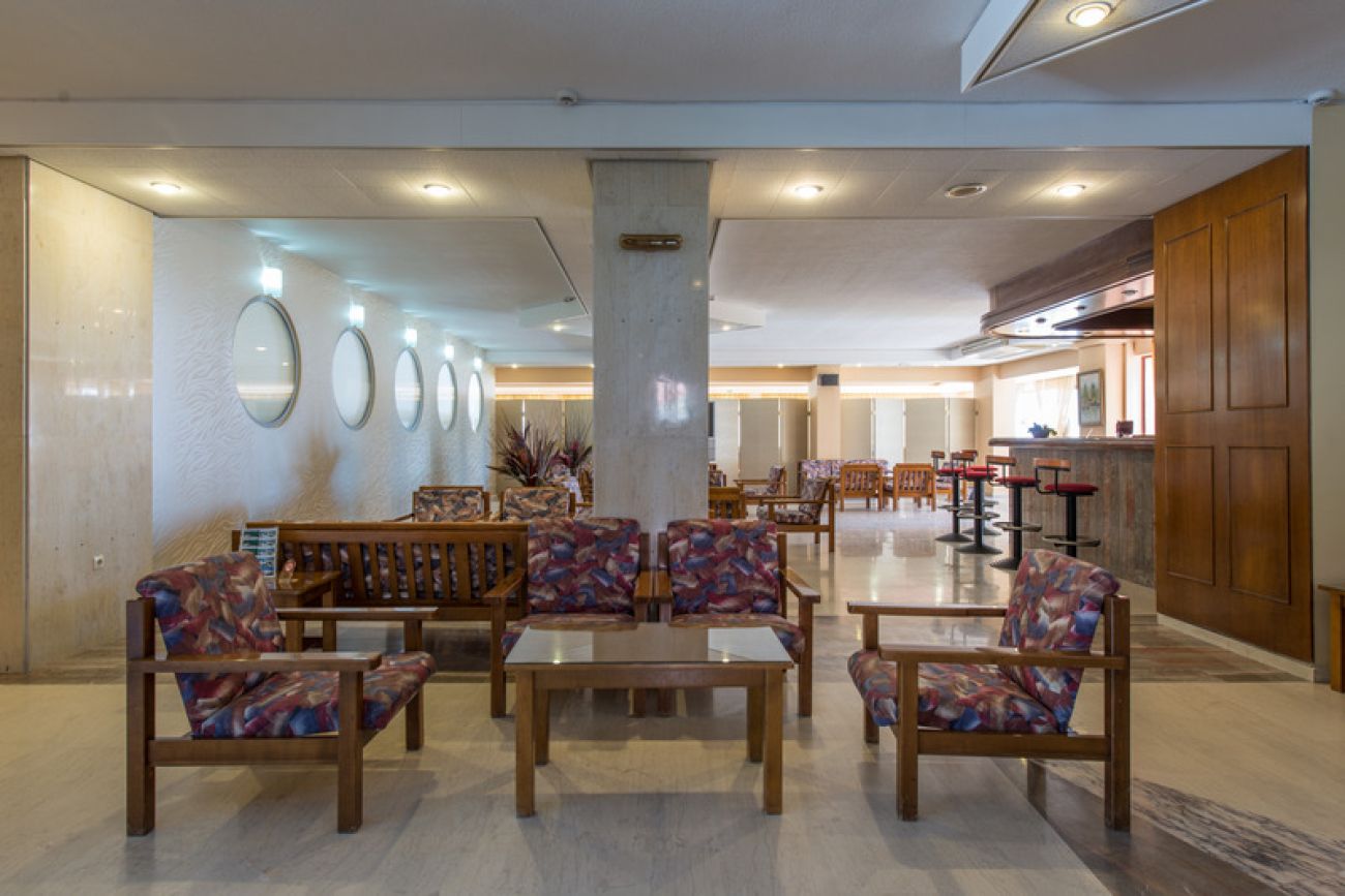 Astir Beach Hotel 3*