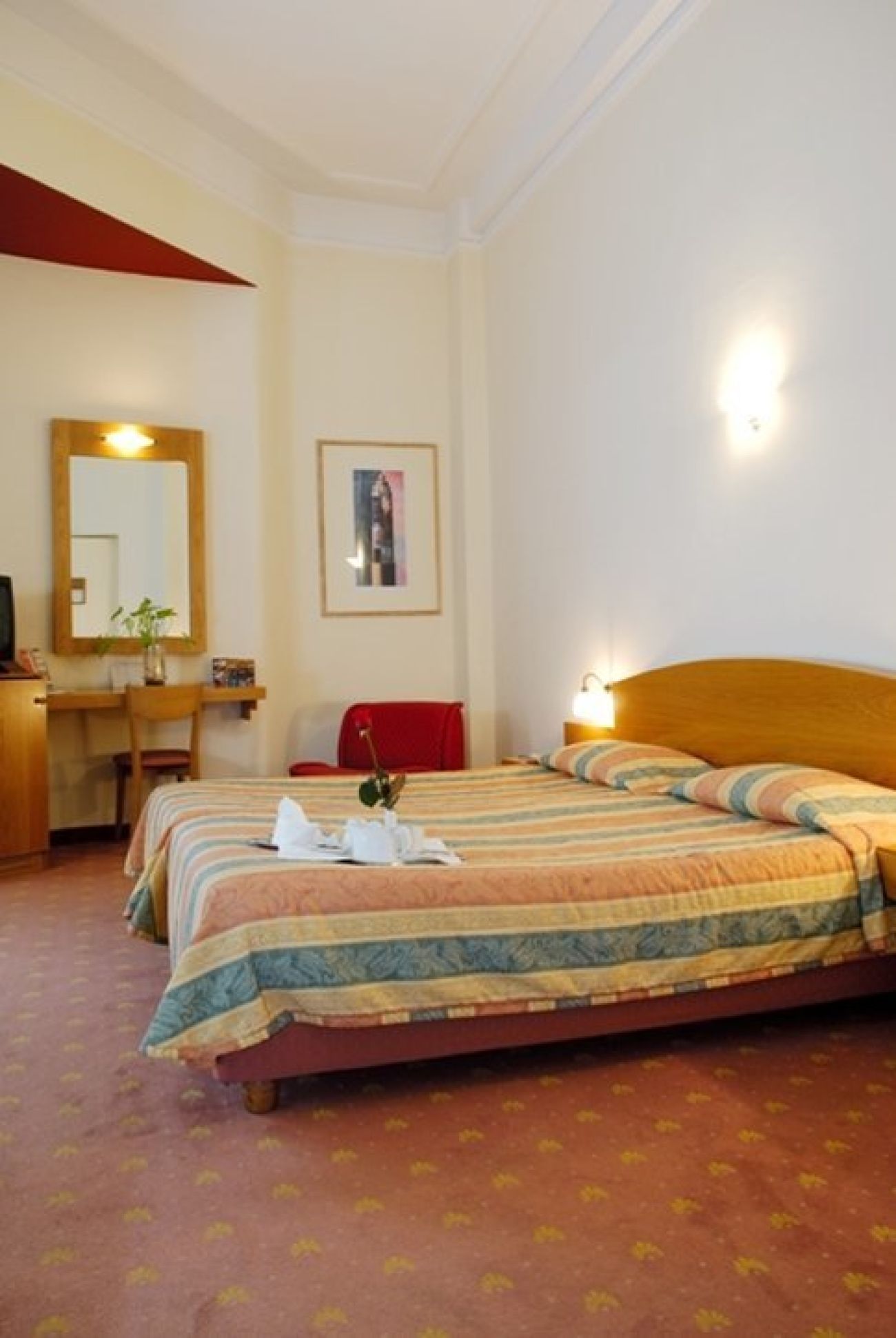 Modern Revival Luxury Hotel 4*