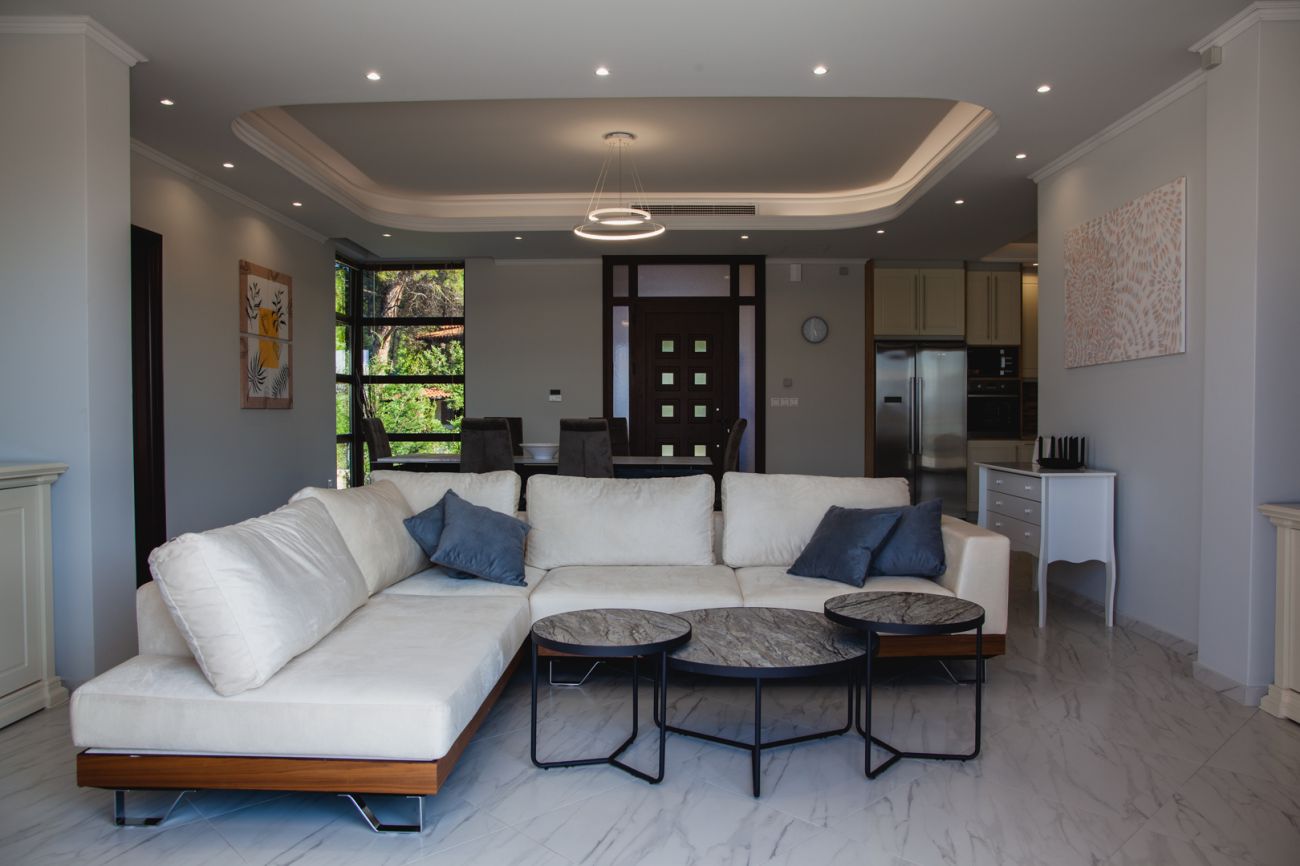 Villa Chrisa 4*