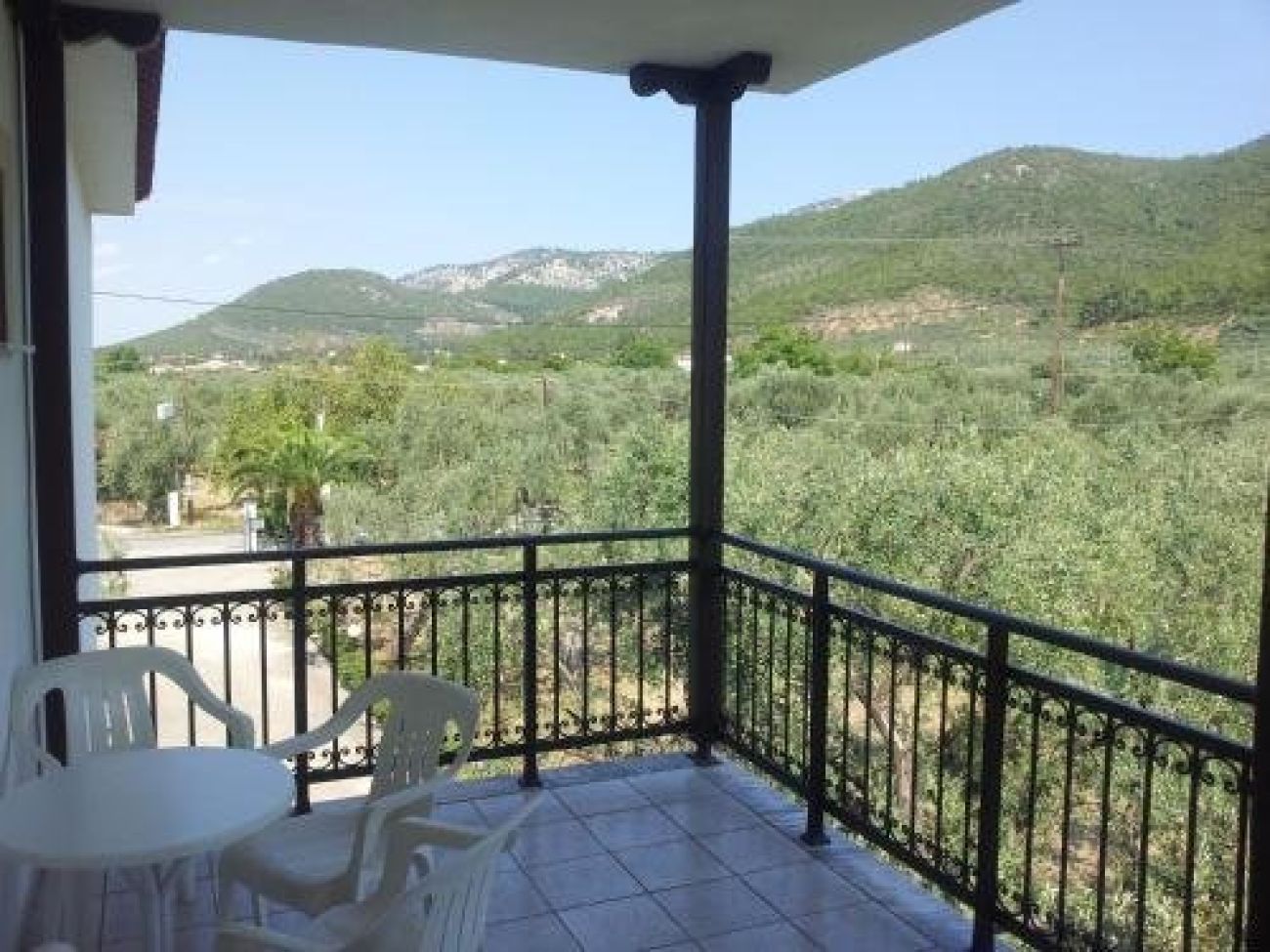Nefeli Hotel 3*