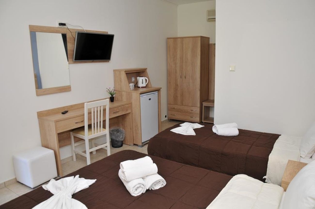 Denis Hotel And Bungalows 2*