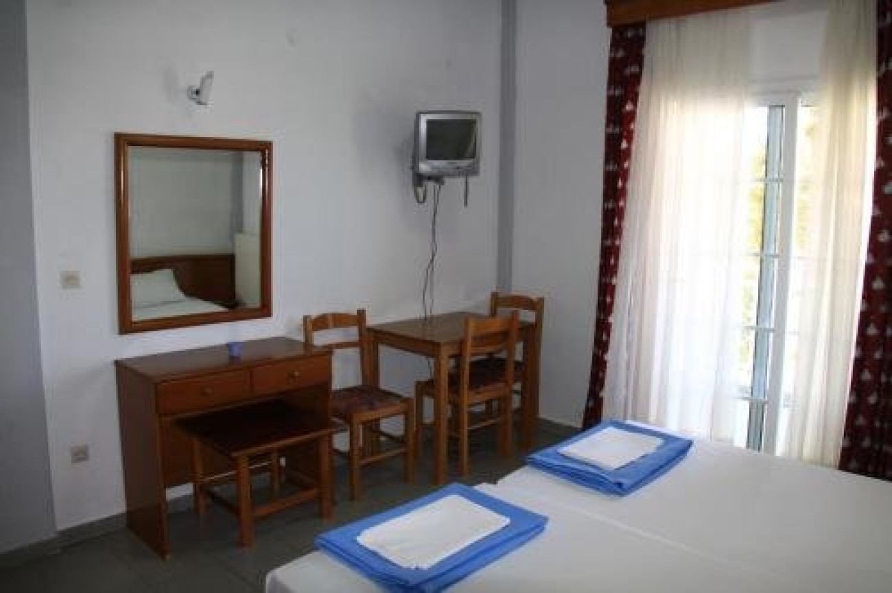 Galanis Studios And Apartments