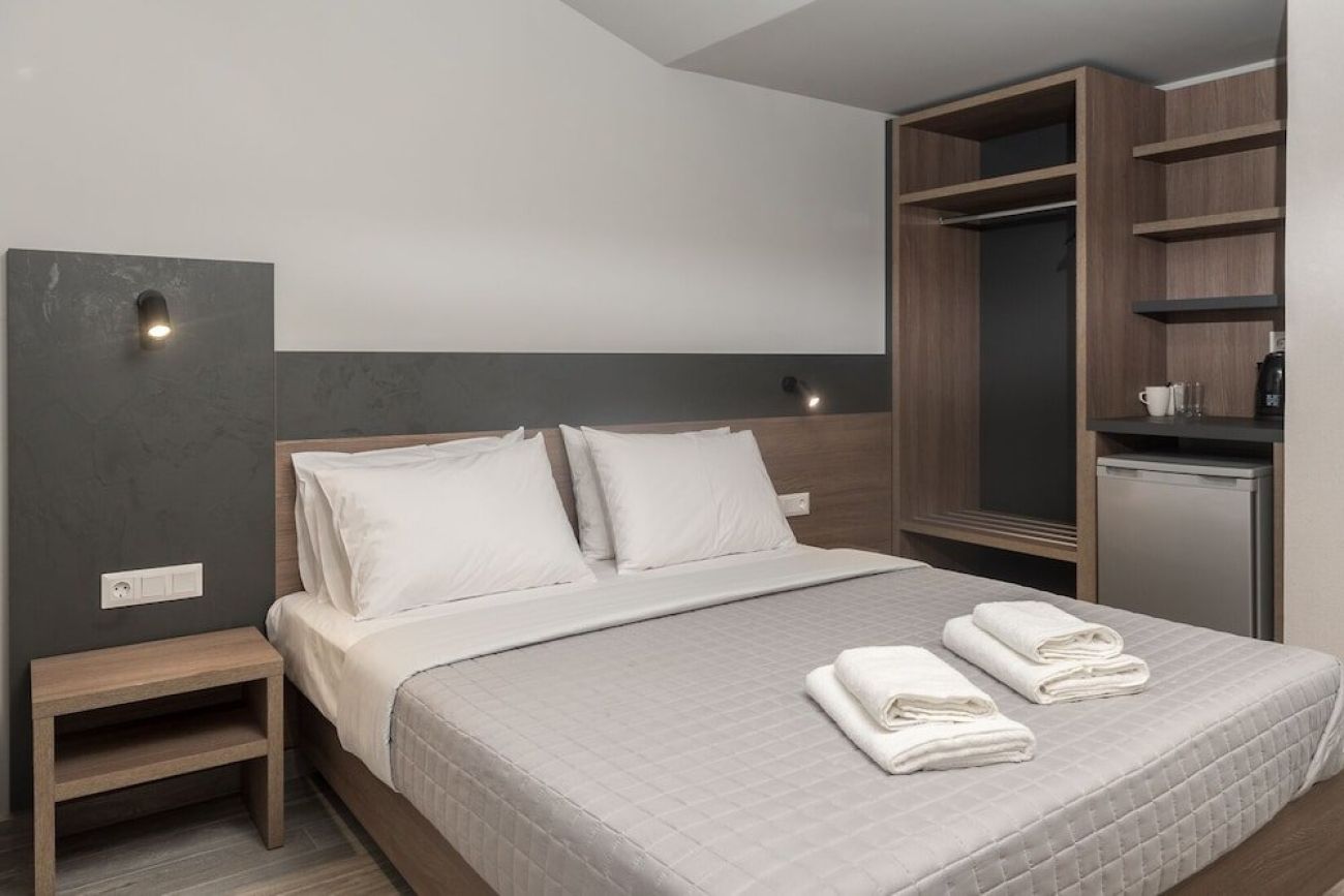 Elizabeth Queen Luxuxy Rooms 3*
