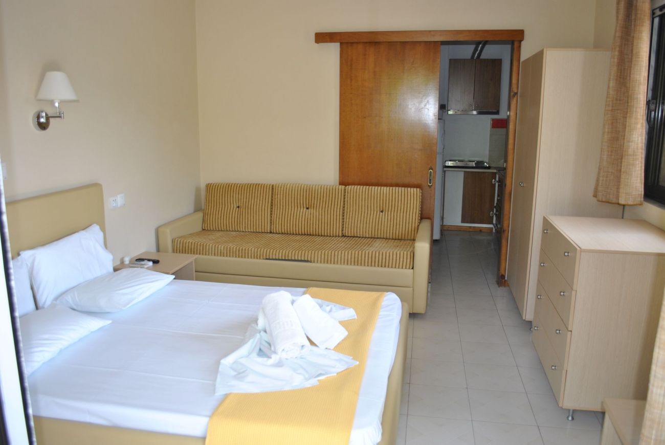 Garas Estate (Ktima Garas) 2*