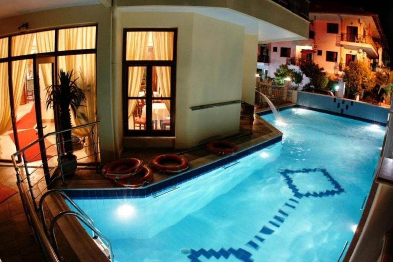 Eden Hotel 2*