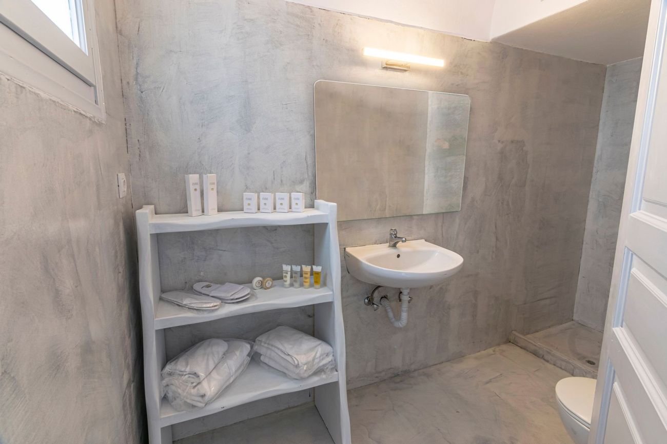 Phaos Santorini Suites 5*