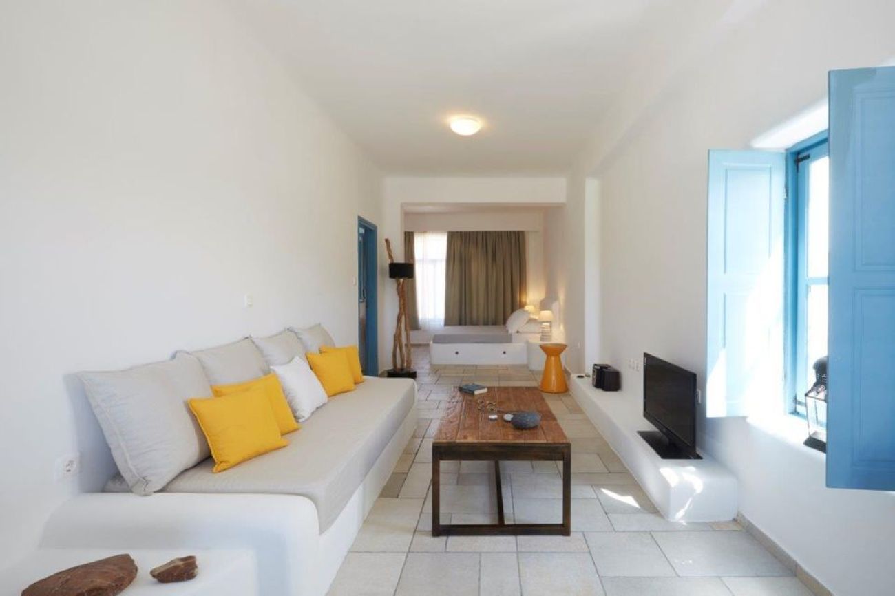 Black Rose Suites Santorini 5*