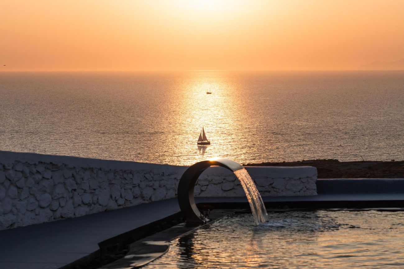 Cape Sisu Santorini 4*