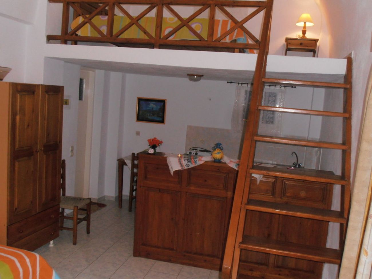 Paradisos Oia 1*