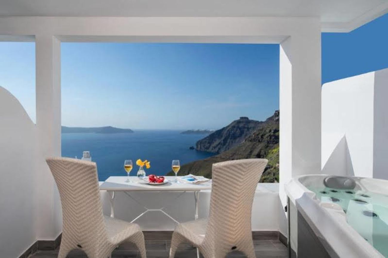 Thireas Hotel 4*