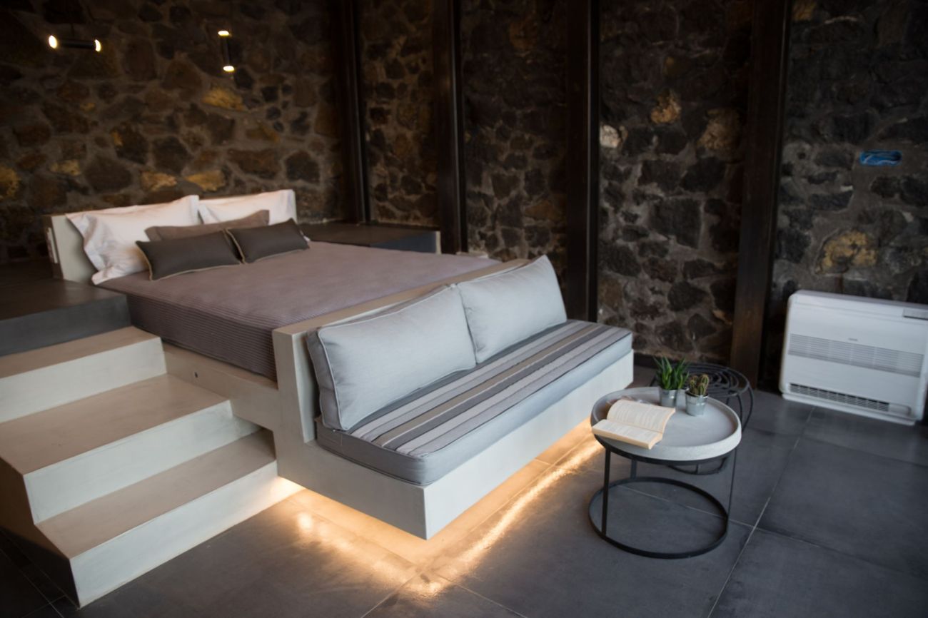 Horizon Mills Villas and Suites Santorini 5*