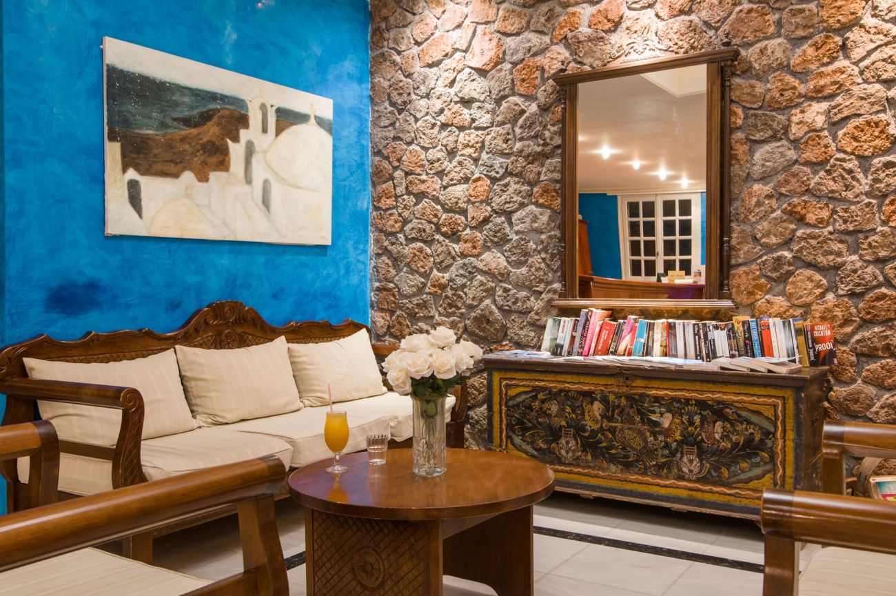 Antinea Suites & Spa Hotel 4*