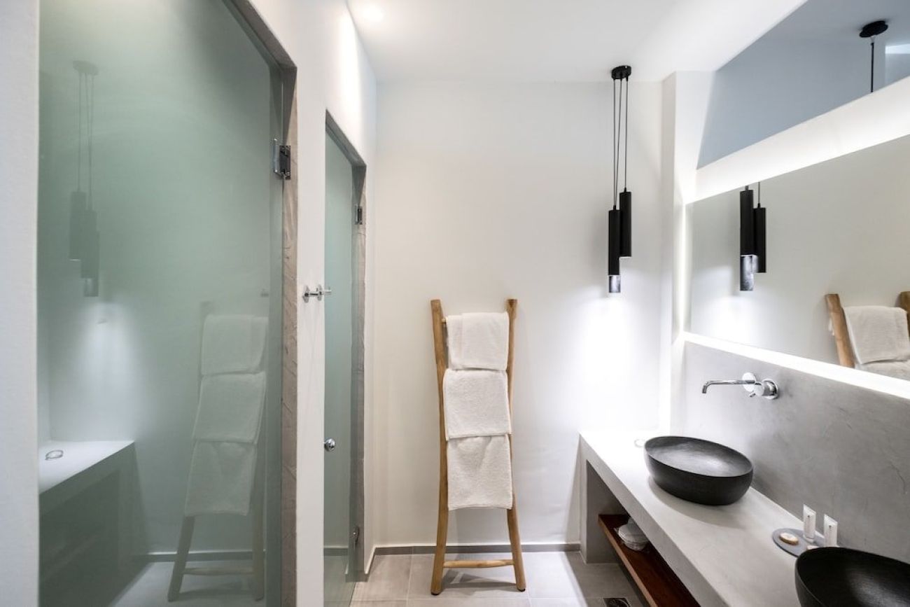 George & Joanna Suites 3*