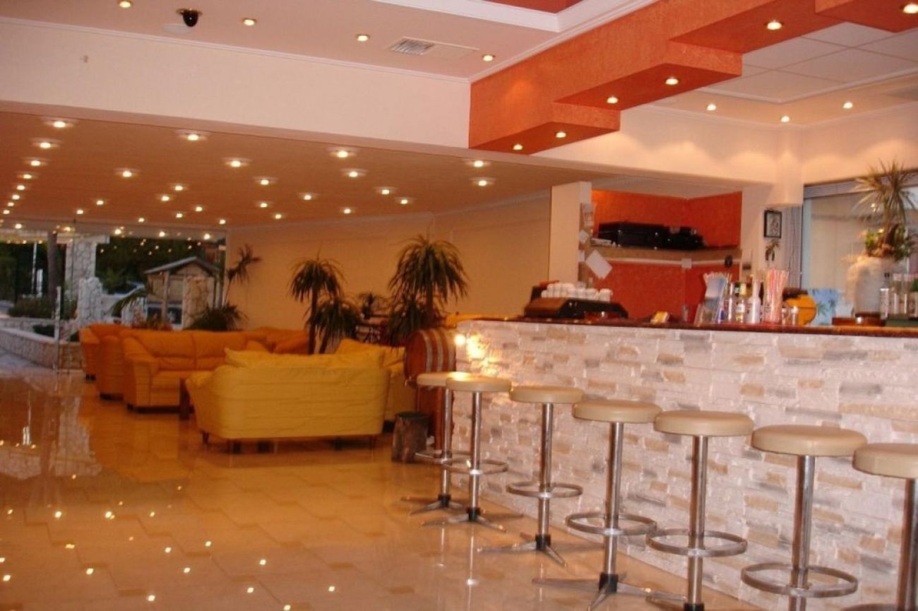 Aloha Hotel 3*