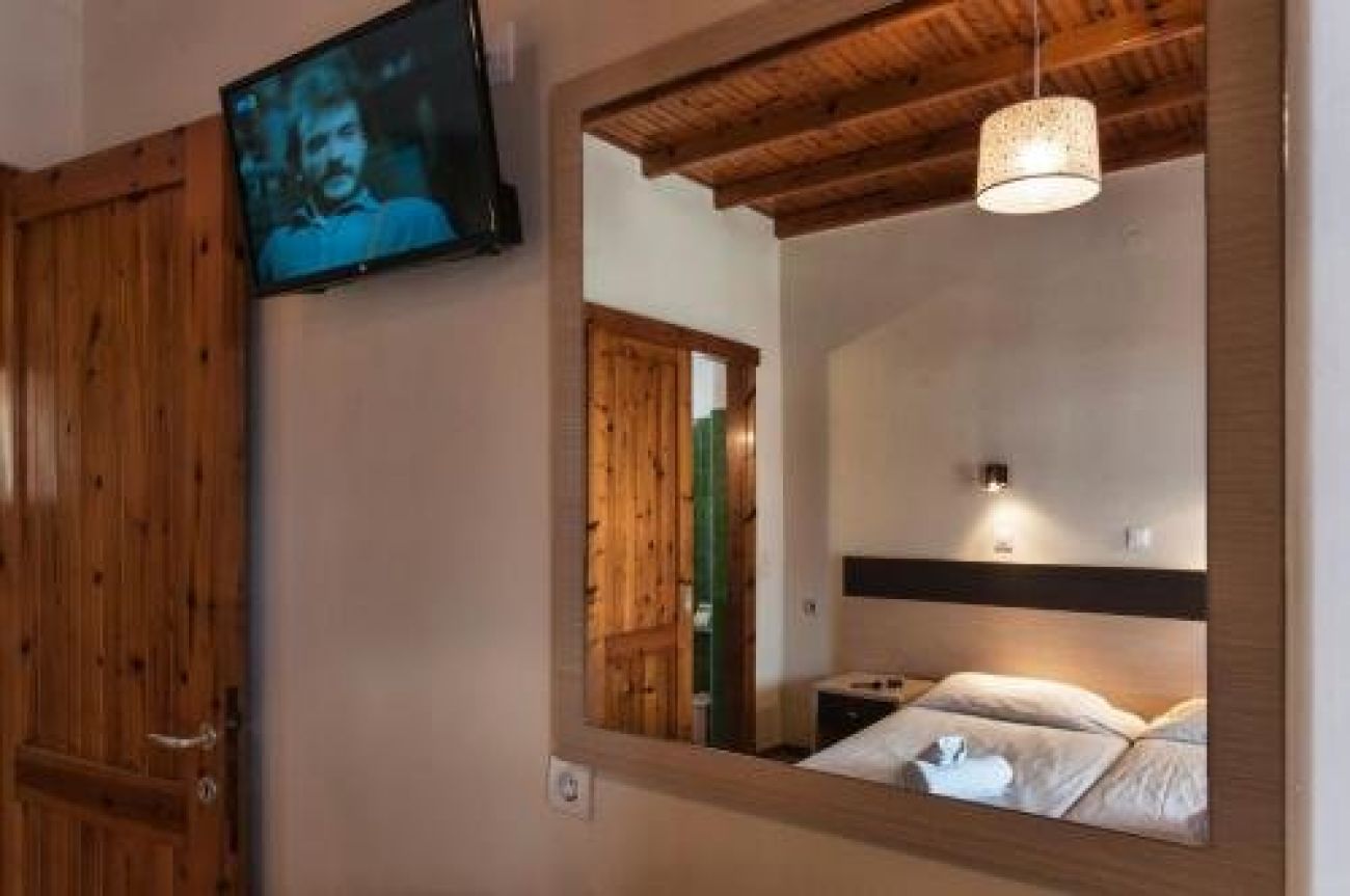 Fouxia Apartments and Studios