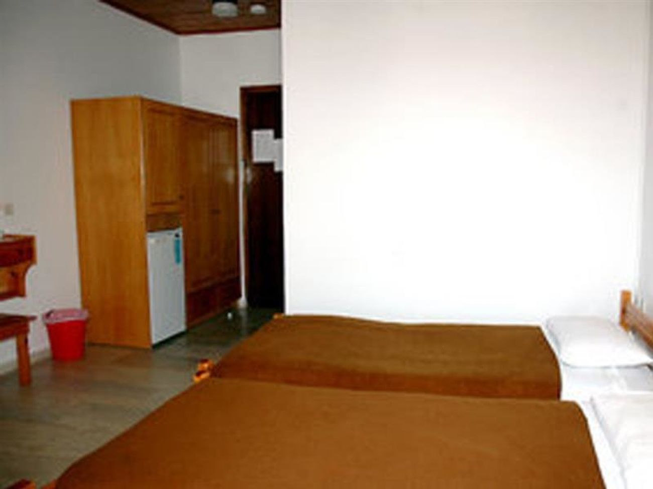 Lefkimi Hotel 2*