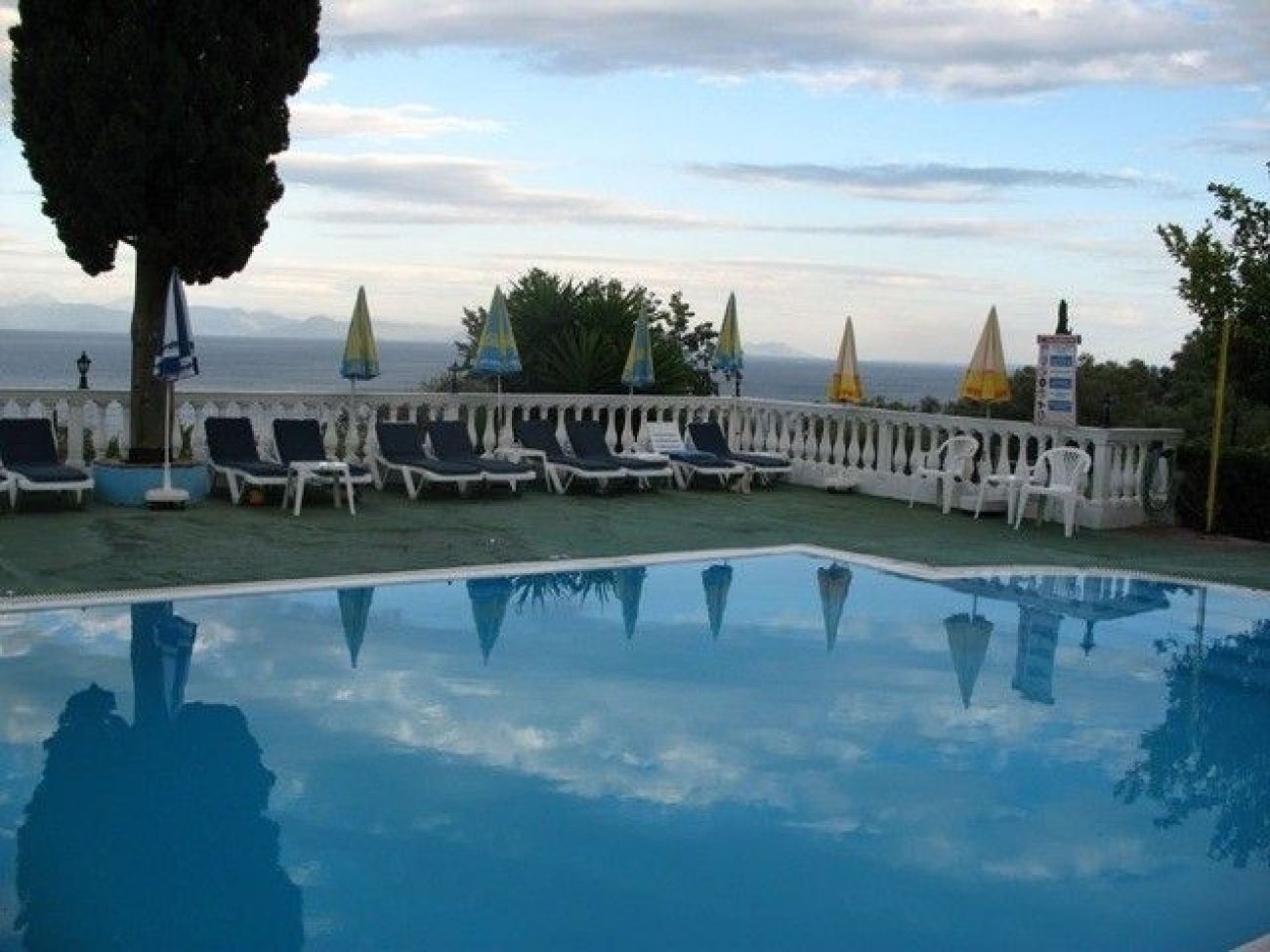 Andromaches Holiday Apartments Corfu 3*