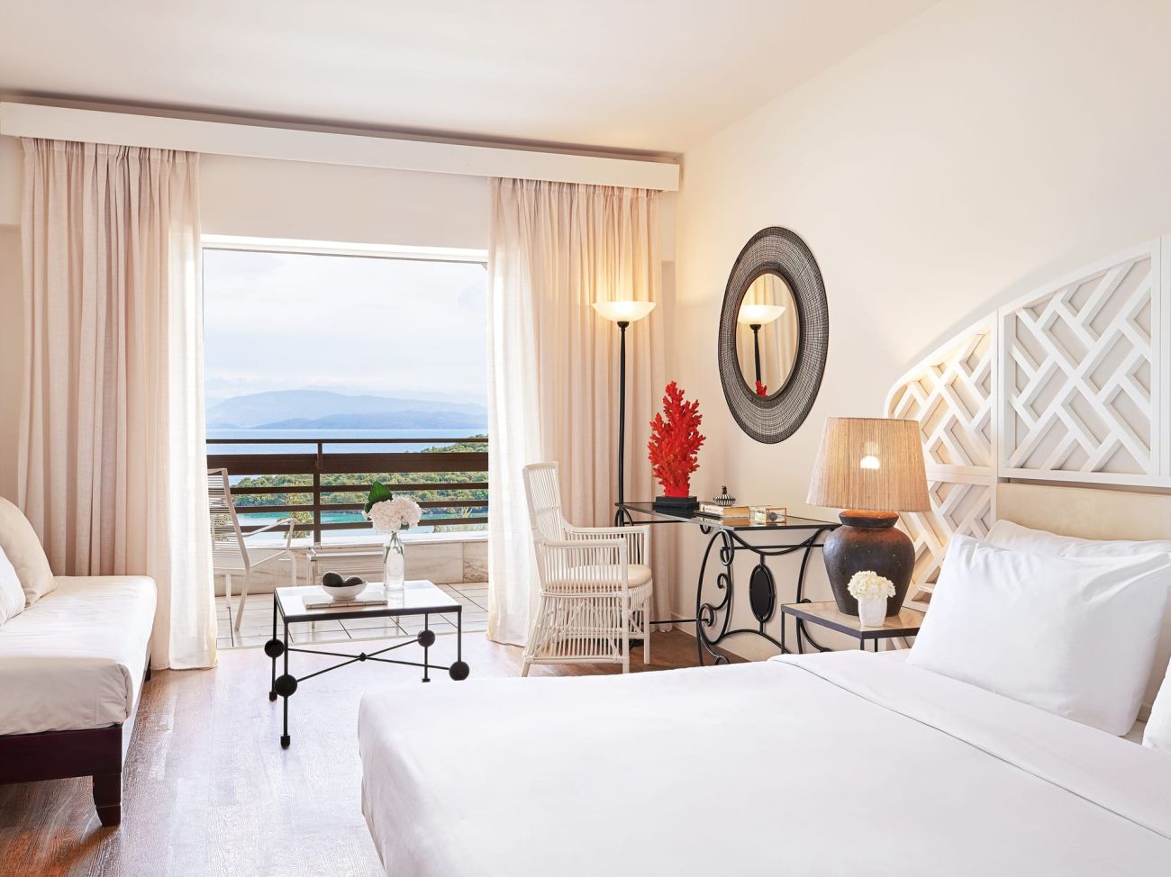 Grecotel Lux Me Daphnila Bay Dassia 4*