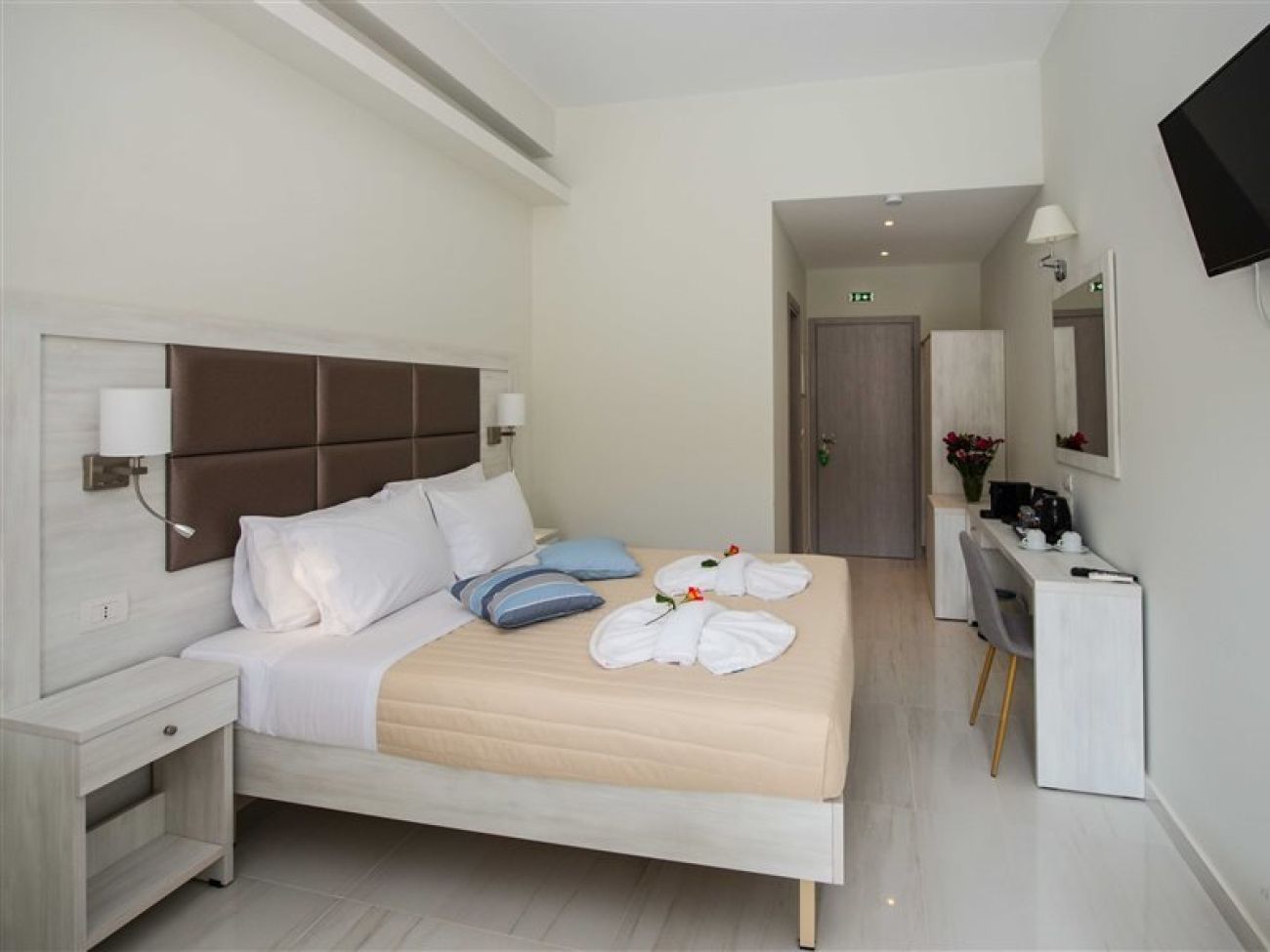 Ninos Amour Holiday Resort 2*