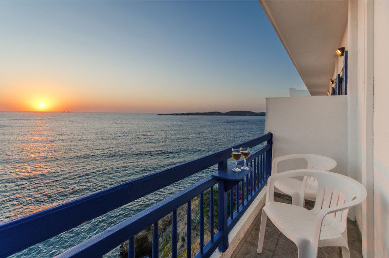 Nikolas Hotel 3*