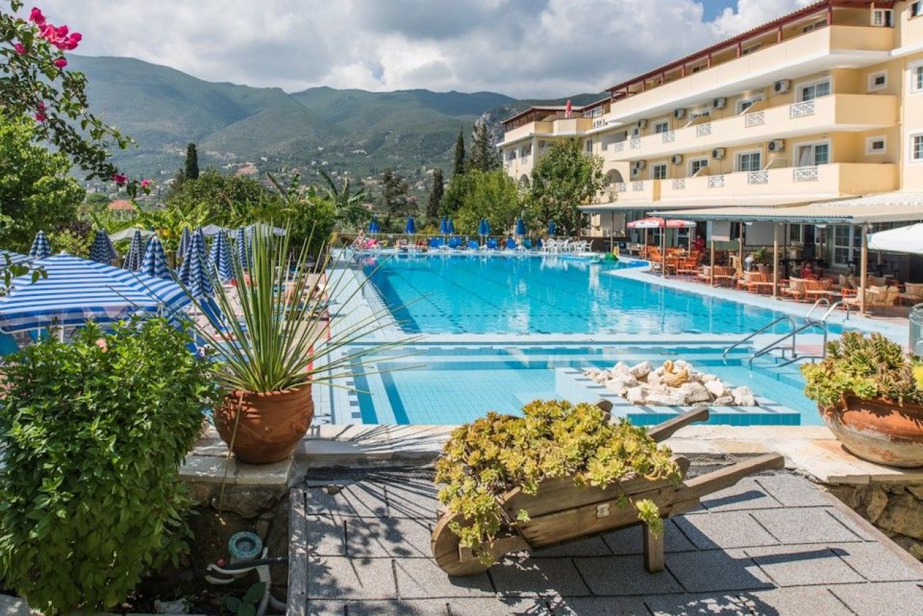 Koukounaria Hotel Zante 4*