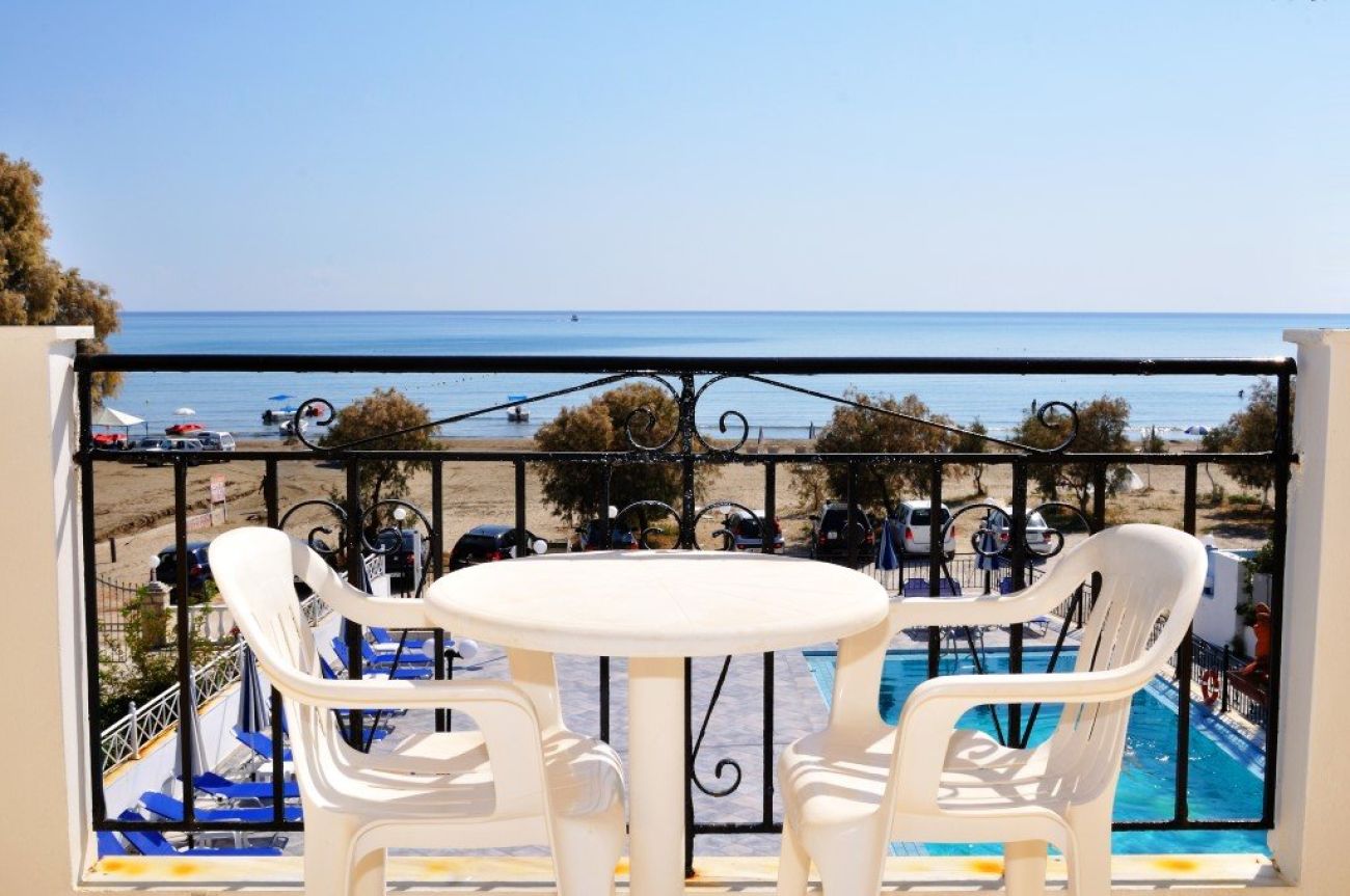 Andreolas Beach hotel 2*