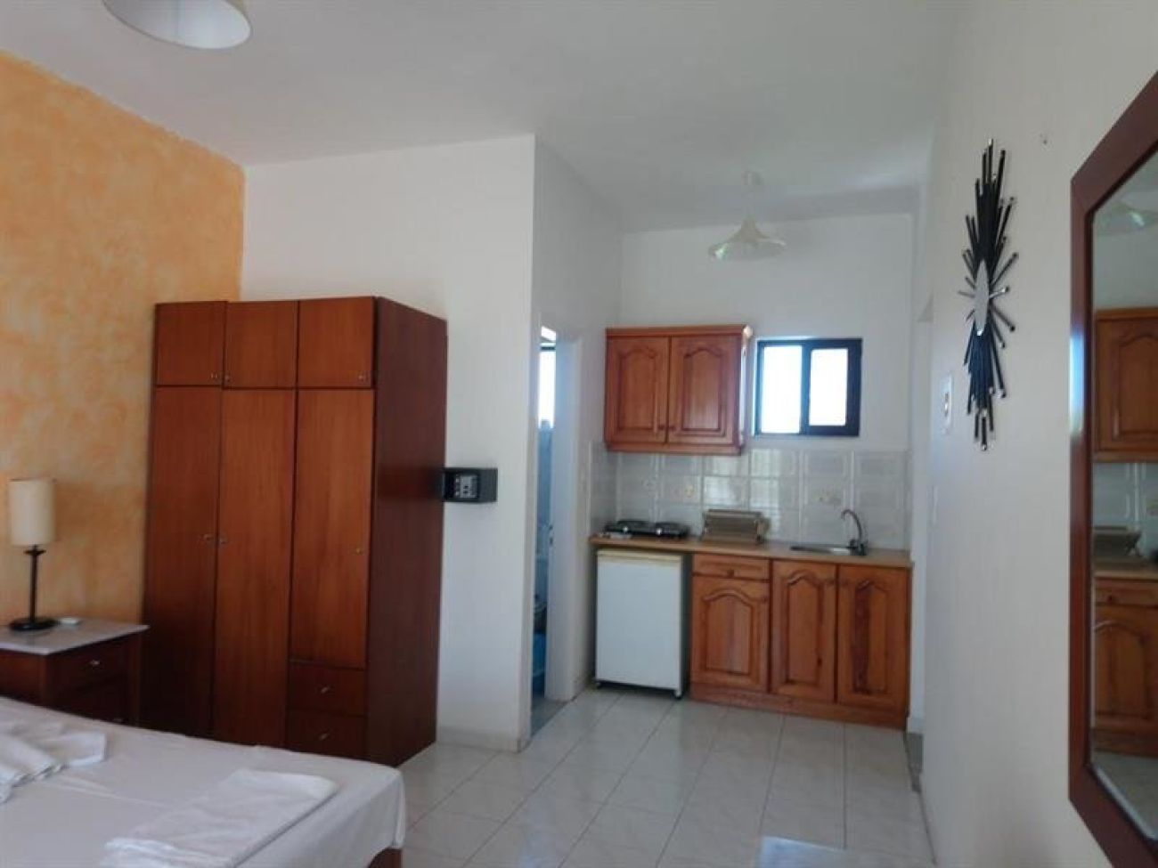 Babis Studios 3*