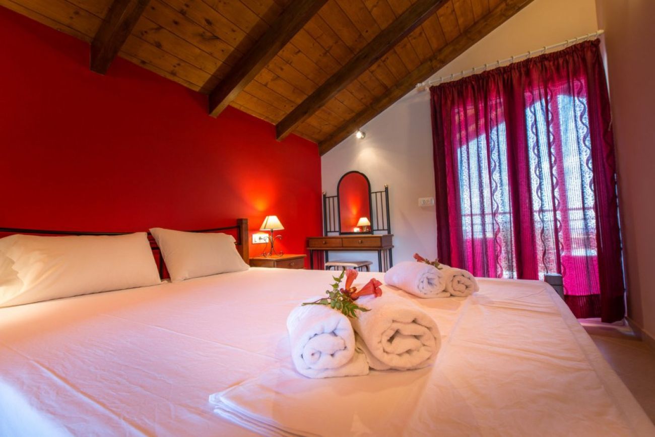 Armonia Studios & Apartments