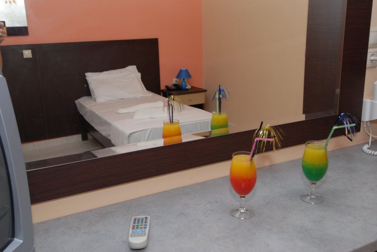 Callinica Hotel 2*